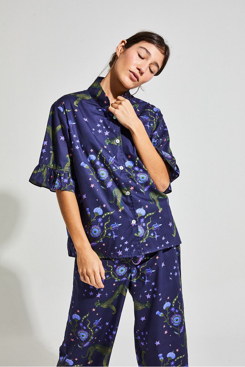 pijama-camisa-calca-midi-constelacao