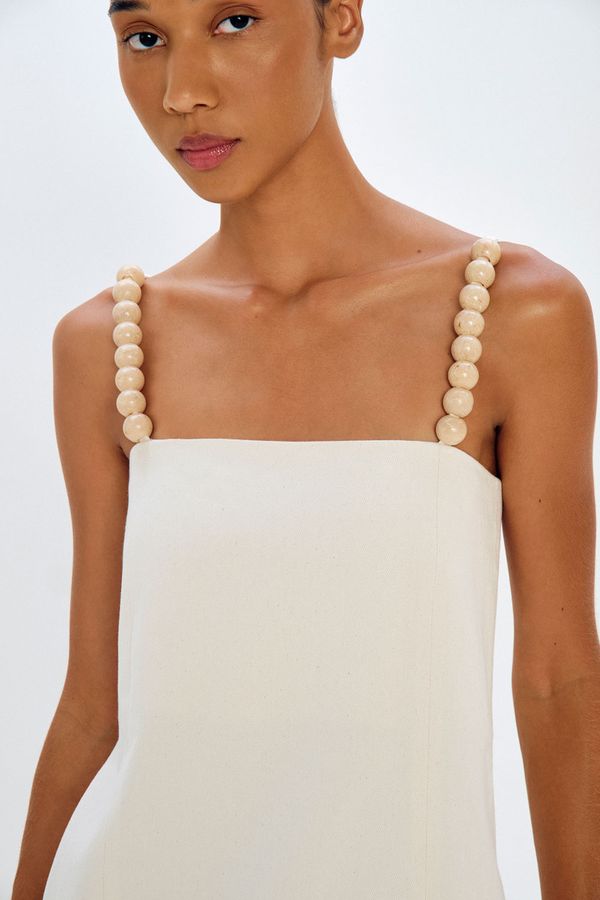 Vestido-escultura-cru Vestido-escultura-cru