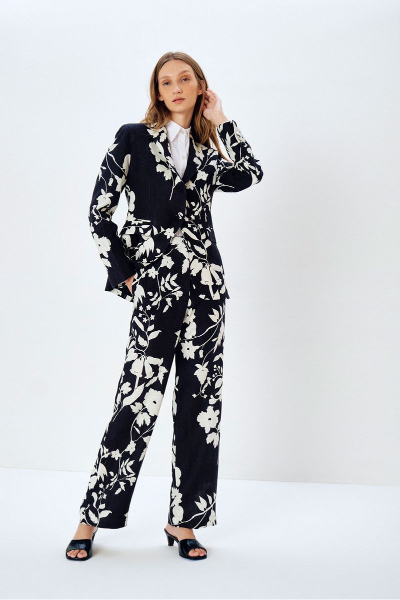 Calca-reta-alfaiataria-flora-pb