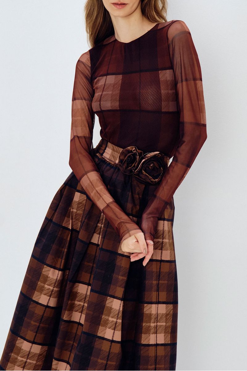 Saia-elastico-faixa-xadrez-marrom