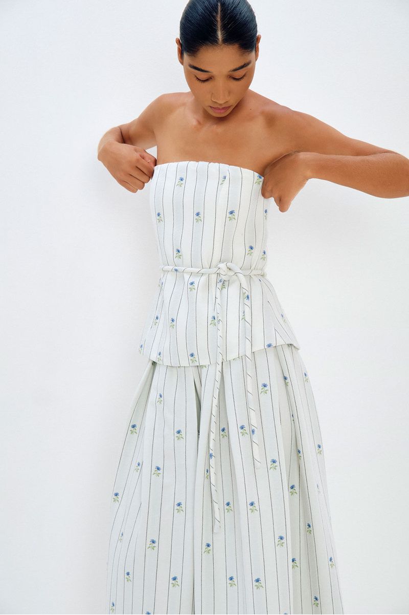 Saia-elastico-jacquard-julieta-branco
