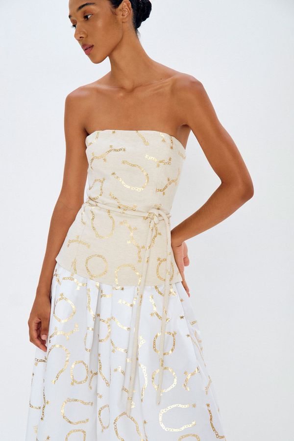 Blusa-escultura-foil-correntes