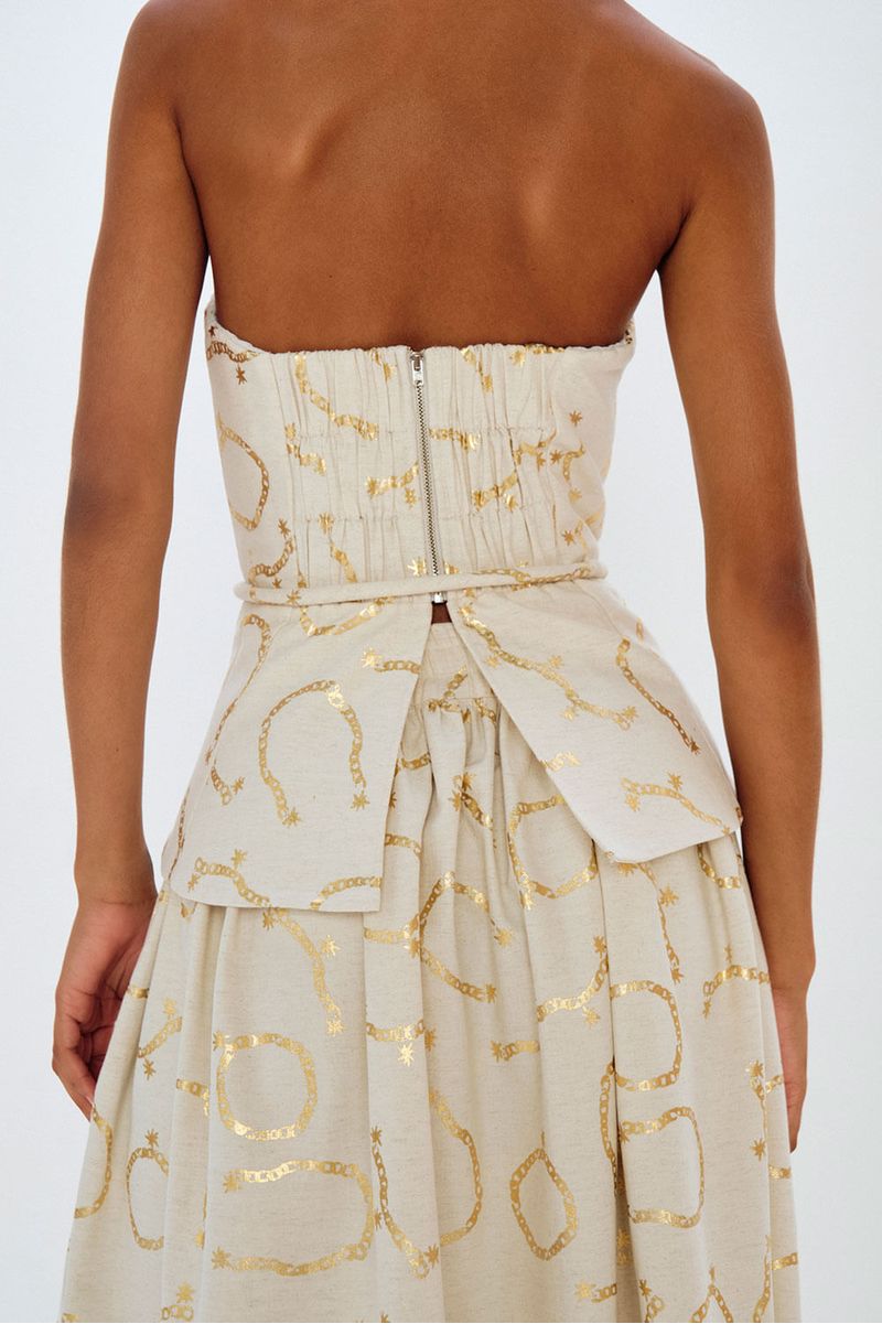 Blusa-escultura-foil-correntes