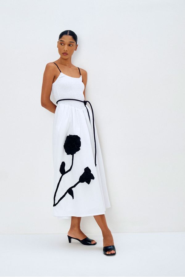 Vestido-roberta-flora-bordado Vestido-roberta-flora-bordado