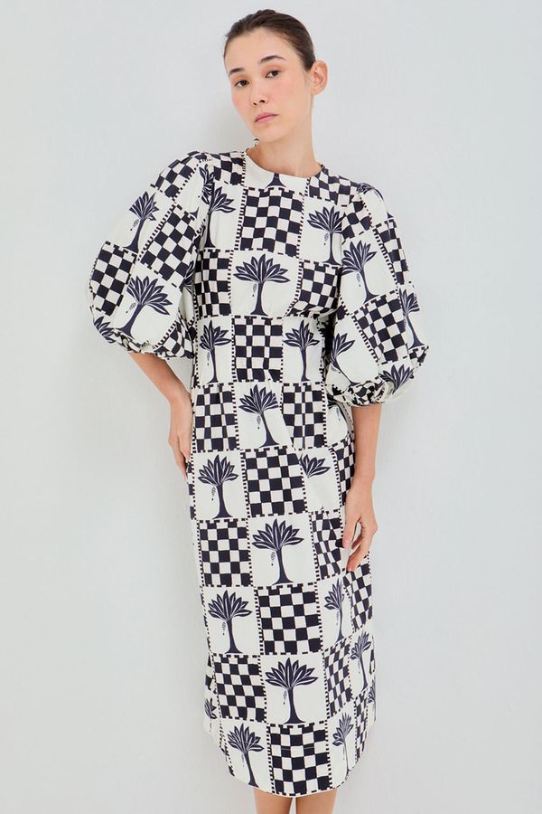 Vestido-antonella-bananeira-quadriculada Vestido-antonella-bananeira-quadriculada
