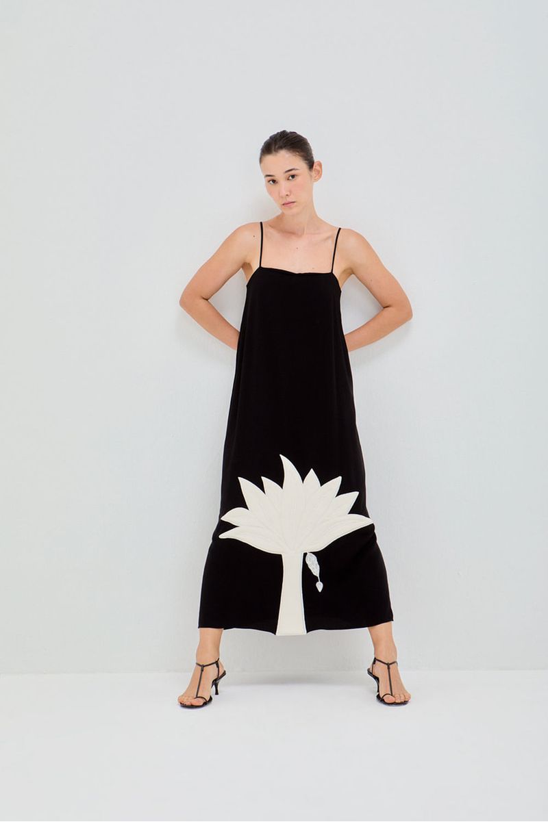 Vestido-reto-bananeira-bordado