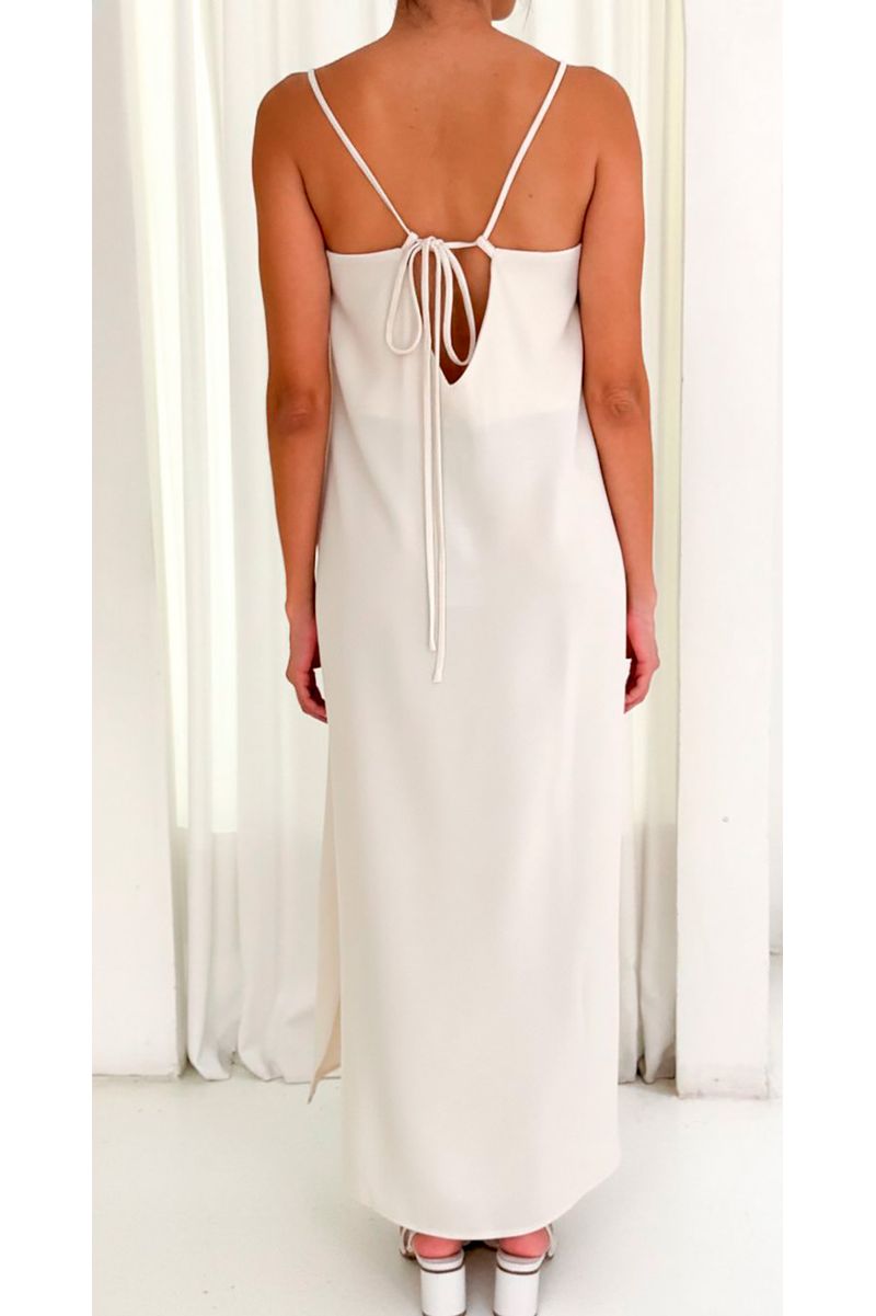 Vestido-reto-arranjo-bordado-pb