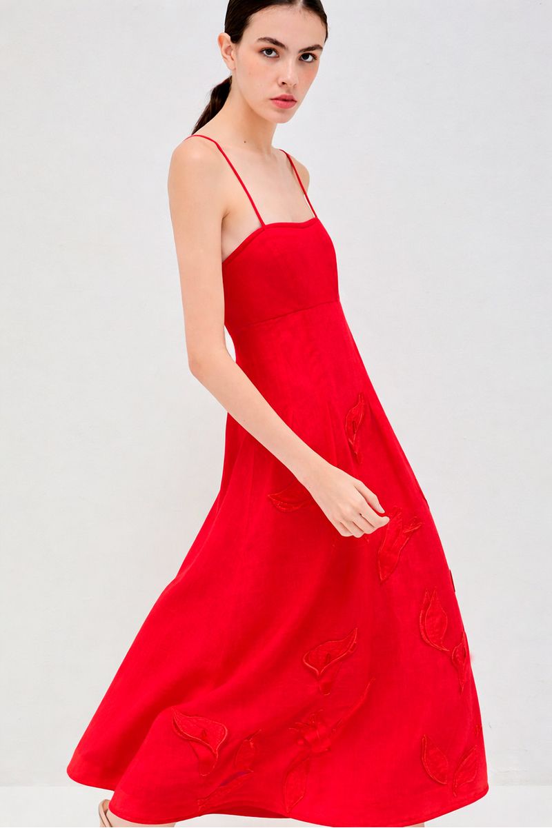Vestido-sophia-bordado-copo-de-leite-vermelho